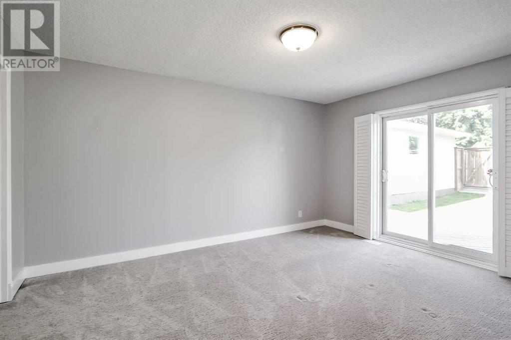 Single Family House Bungalow for Sale in  Buckthorn Road NW Thorncliffe Calgary 