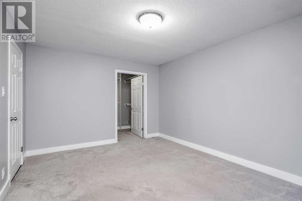 Single Family House Bungalow for Sale in  Buckthorn Road NW Thorncliffe Calgary 