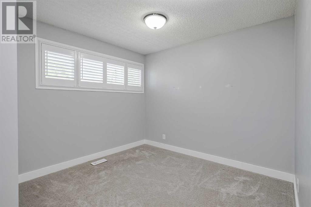 Single Family House Bungalow for Sale in  Buckthorn Road NW Thorncliffe Calgary 