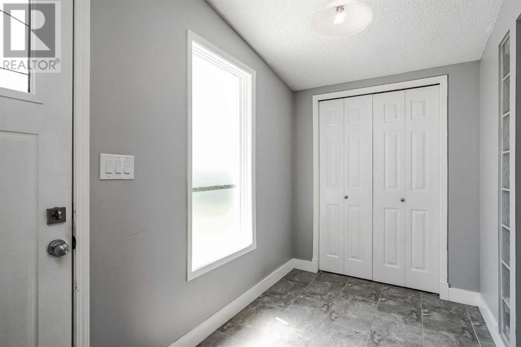 Single Family House Bungalow for Sale in  Buckthorn Road NW Thorncliffe Calgary 