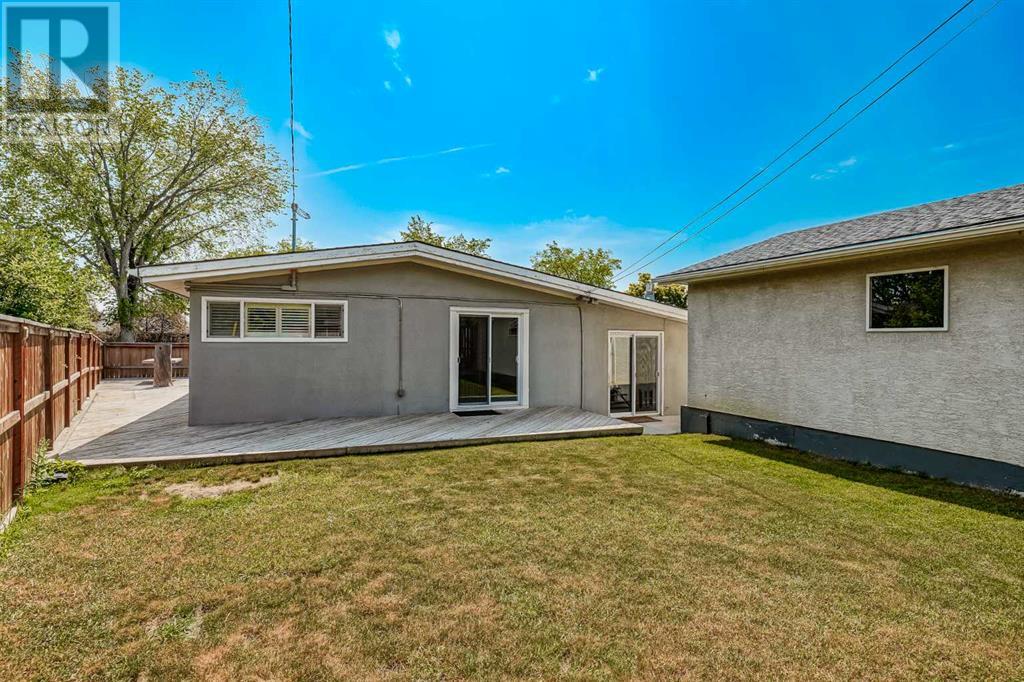 Single Family House Bungalow for Sale in  Buckthorn Road NW Thorncliffe Calgary 