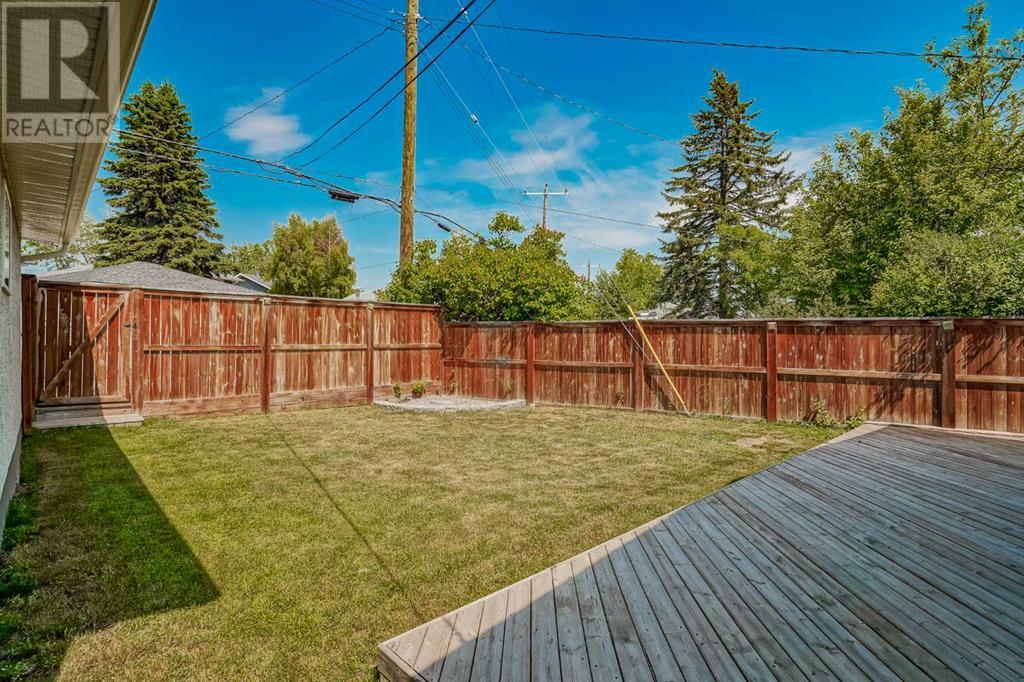 Single Family House Bungalow for Sale in  Buckthorn Road NW Thorncliffe Calgary 