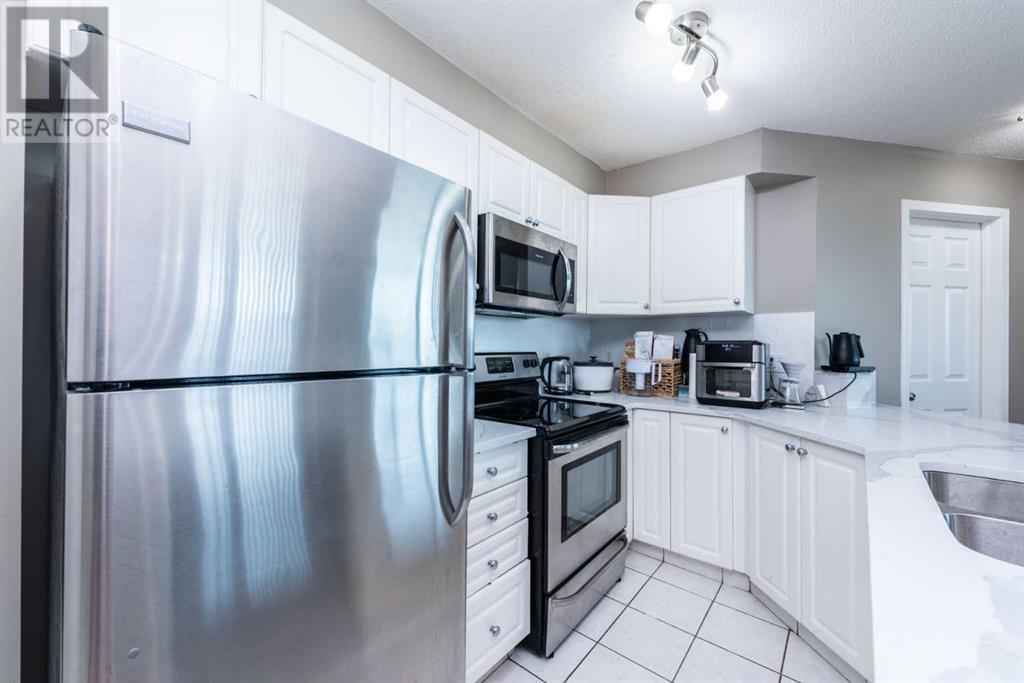 Single Family House for Sale in    Avenue SW Downtown West End Calgary 