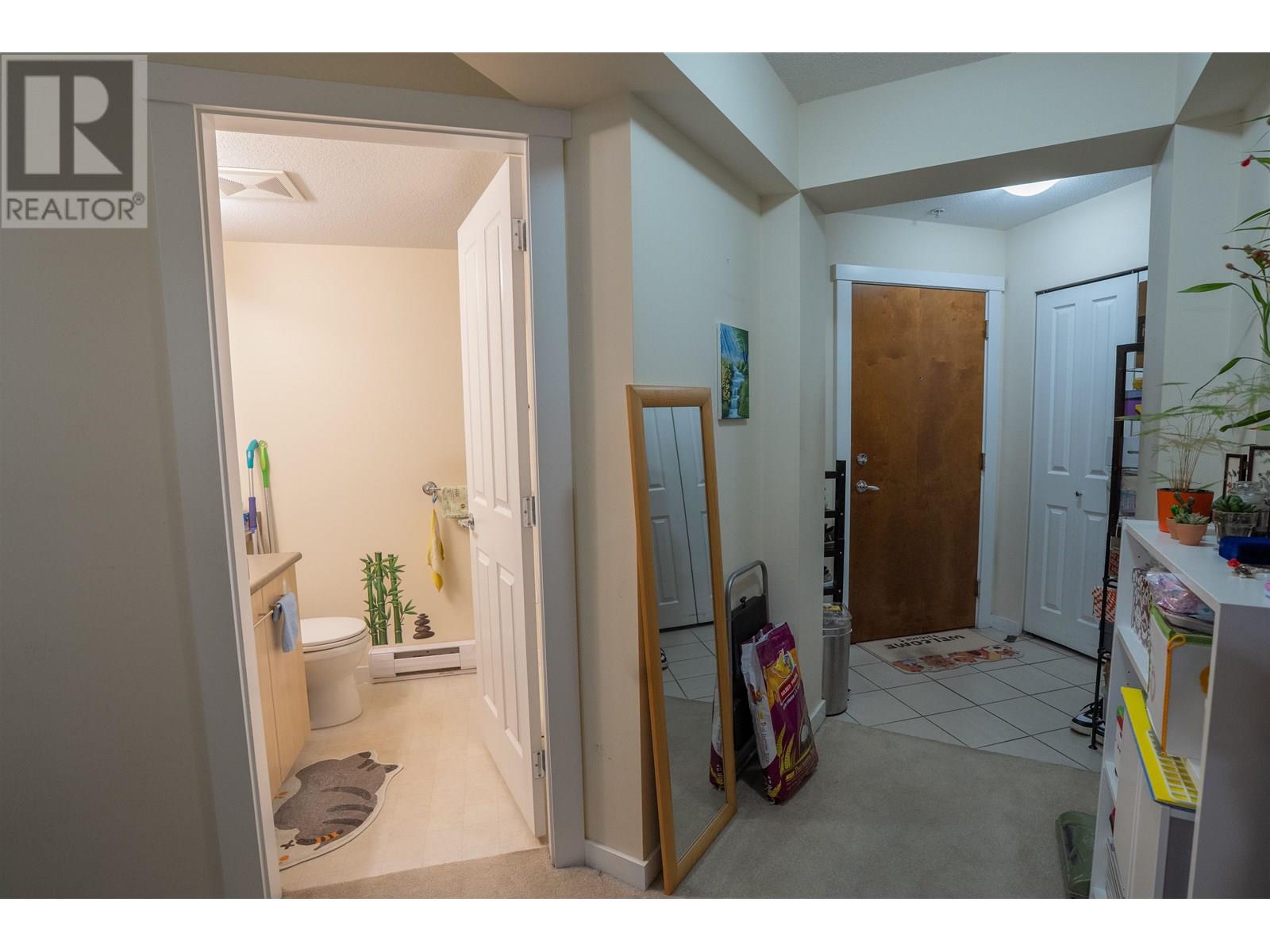 Photo 12 of 5113 5111 Garden City Road, Richmond BC
