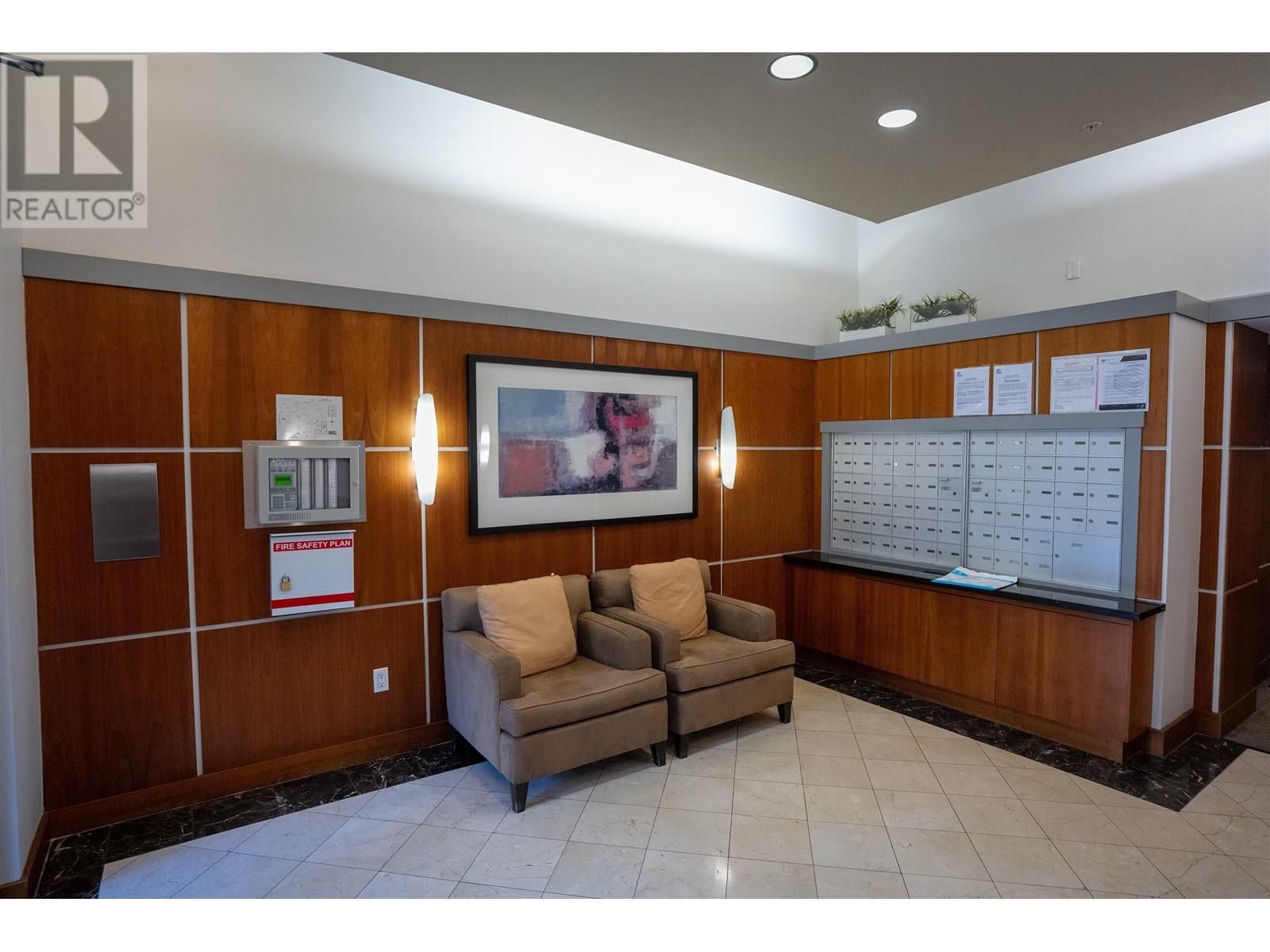 Photo 3 of 5113 5111 Garden City Road, Richmond BC