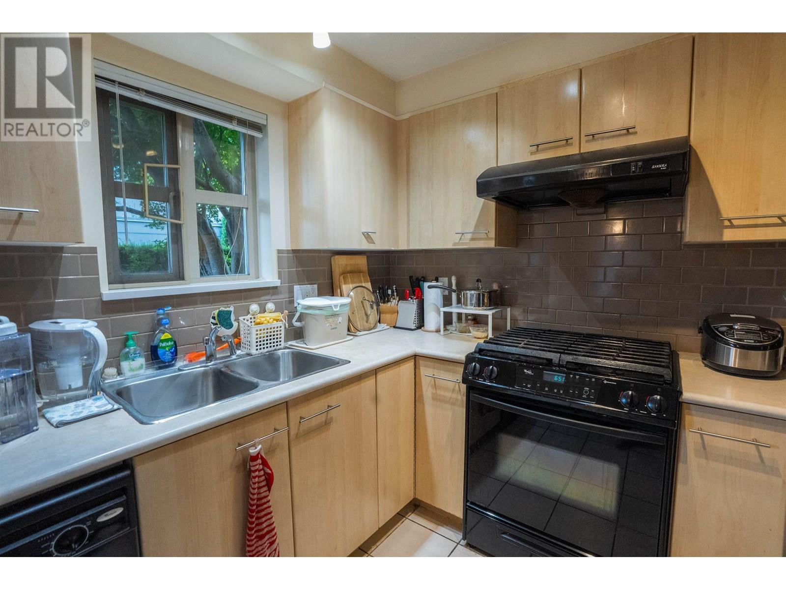 Photo 20 of 5113 5111 Garden City Road, Richmond BC