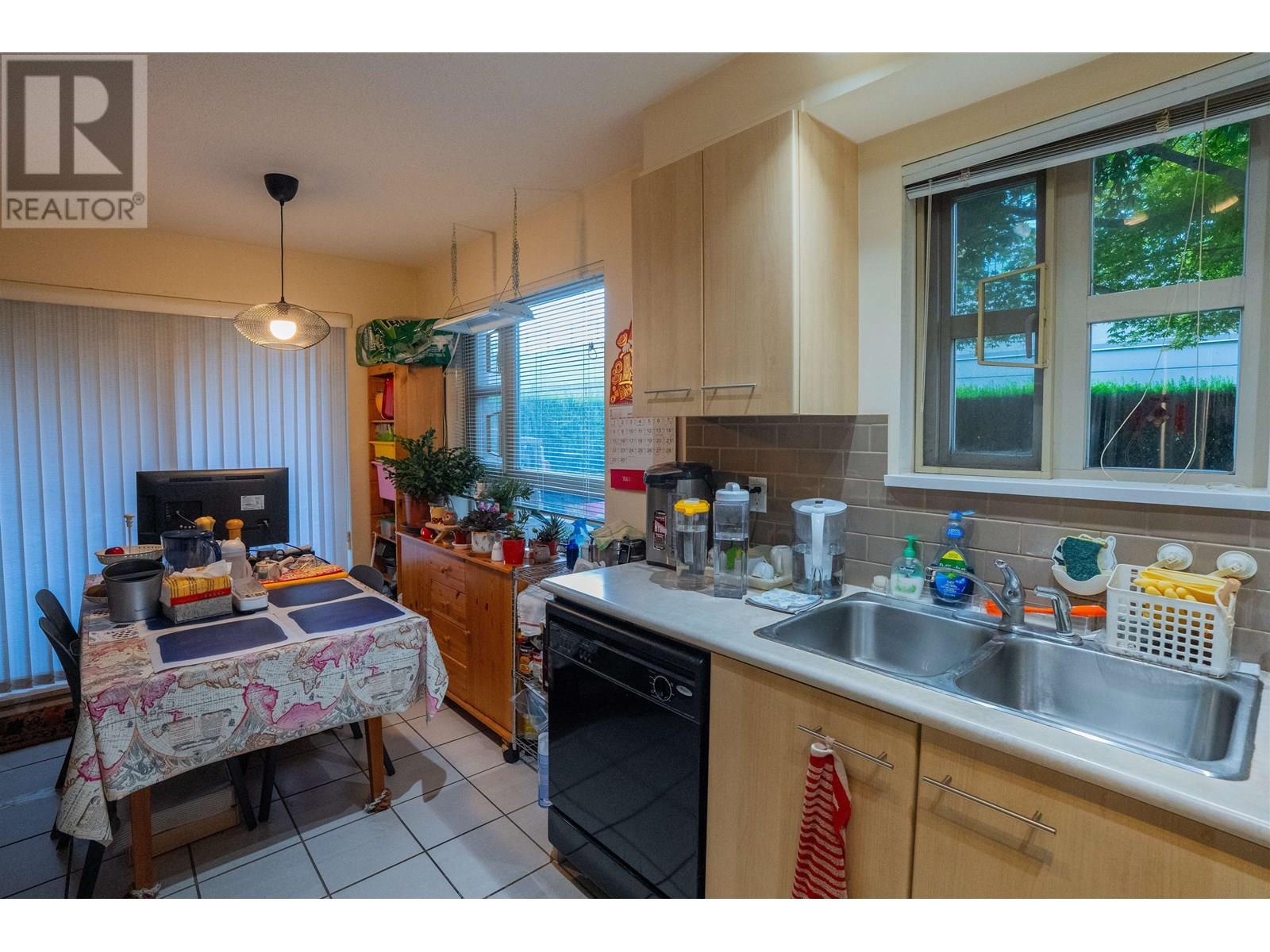 Photo 22 of 5113 5111 Garden City Road, Richmond BC