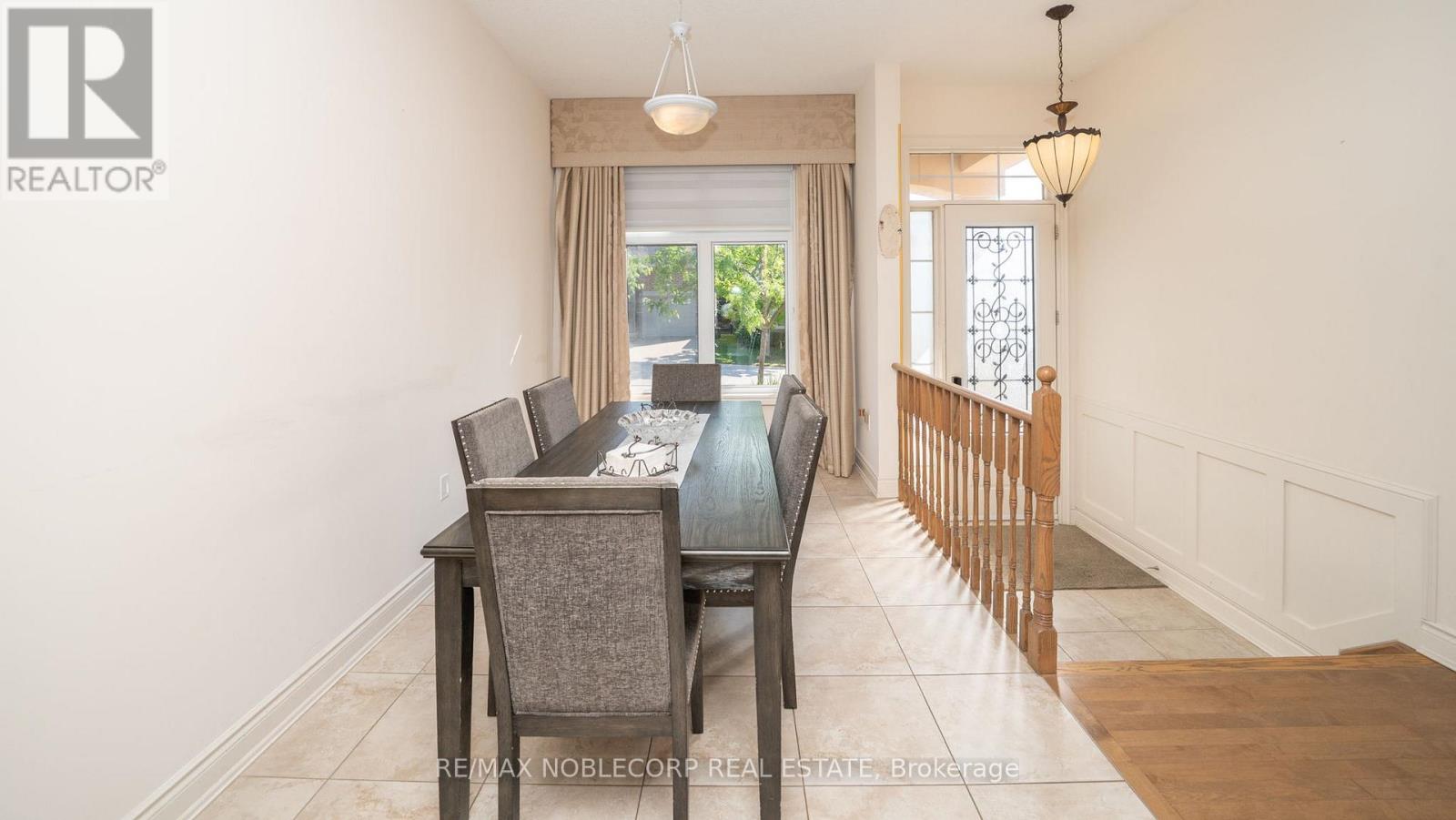 Photo 10 of 128 40 Hillcrest Drive, New Tecumseth ON