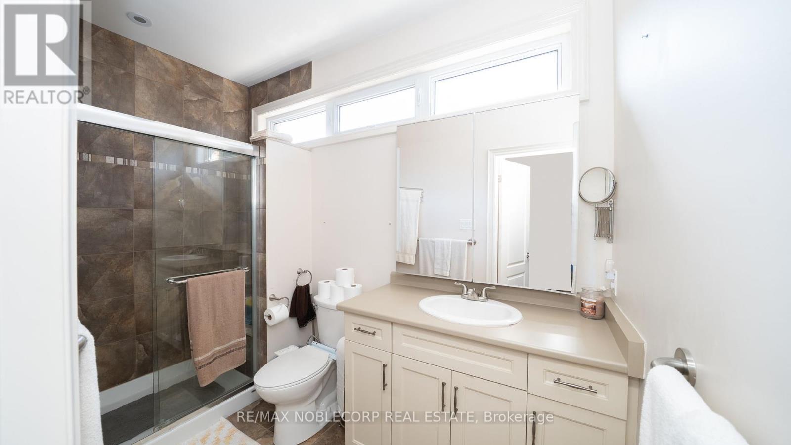 Photo 14 of 128 40 Hillcrest Drive, New Tecumseth ON
