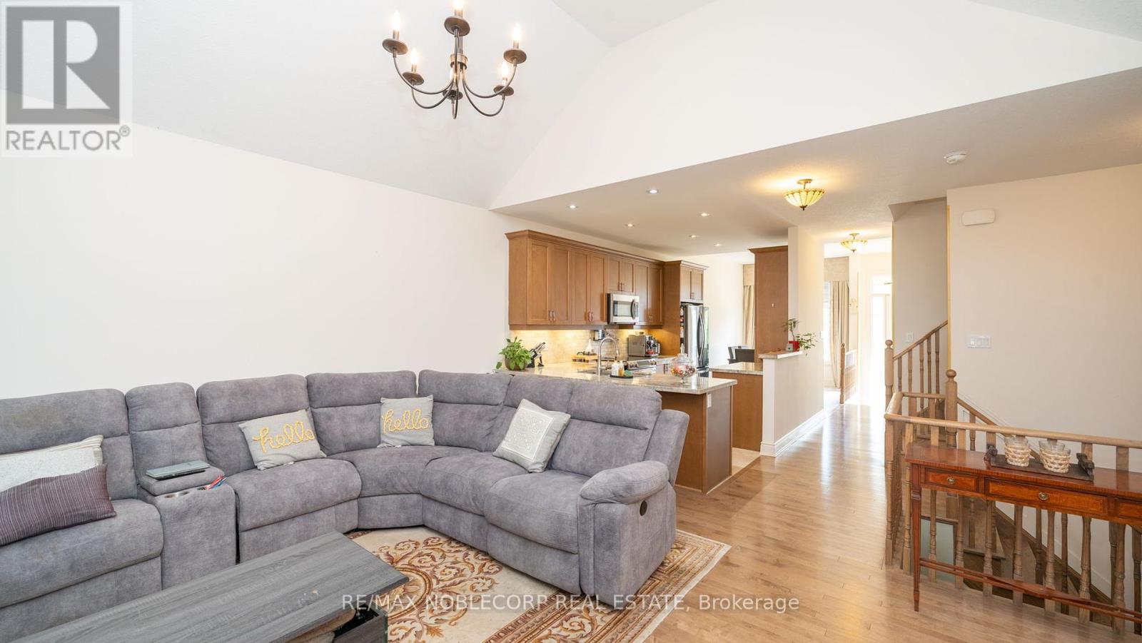 Photo 18 of 128 40 Hillcrest Drive, New Tecumseth ON