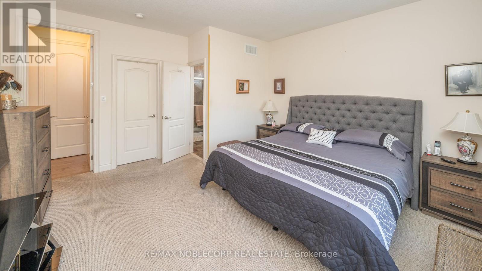 Photo 21 of 128 40 Hillcrest Drive, New Tecumseth ON