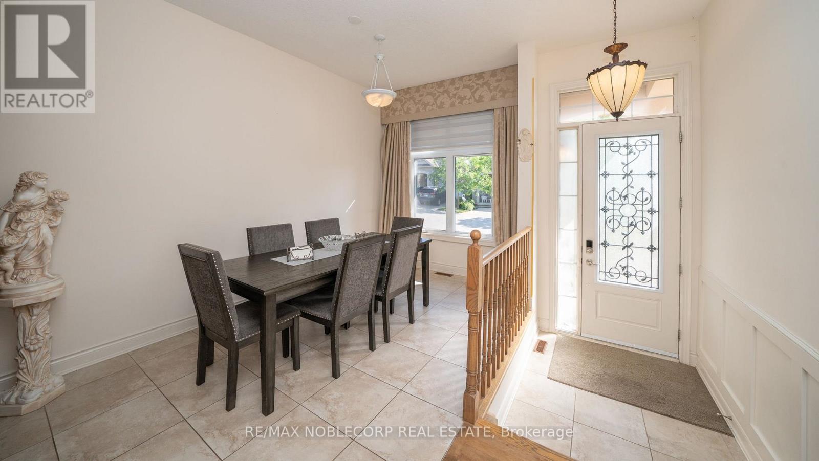 Photo 9 of 128 40 Hillcrest Drive, New Tecumseth ON