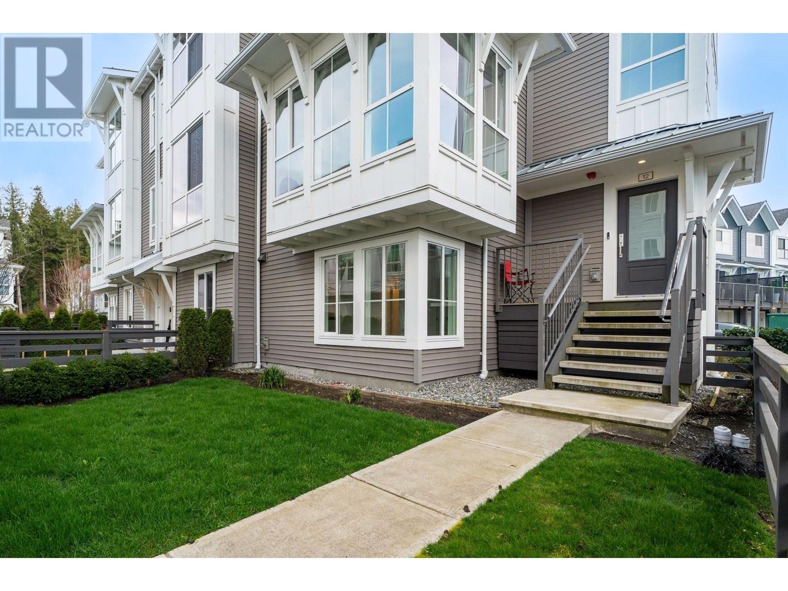 Photo 3 of 12 4656 Orca Way, Tsawwassen BC