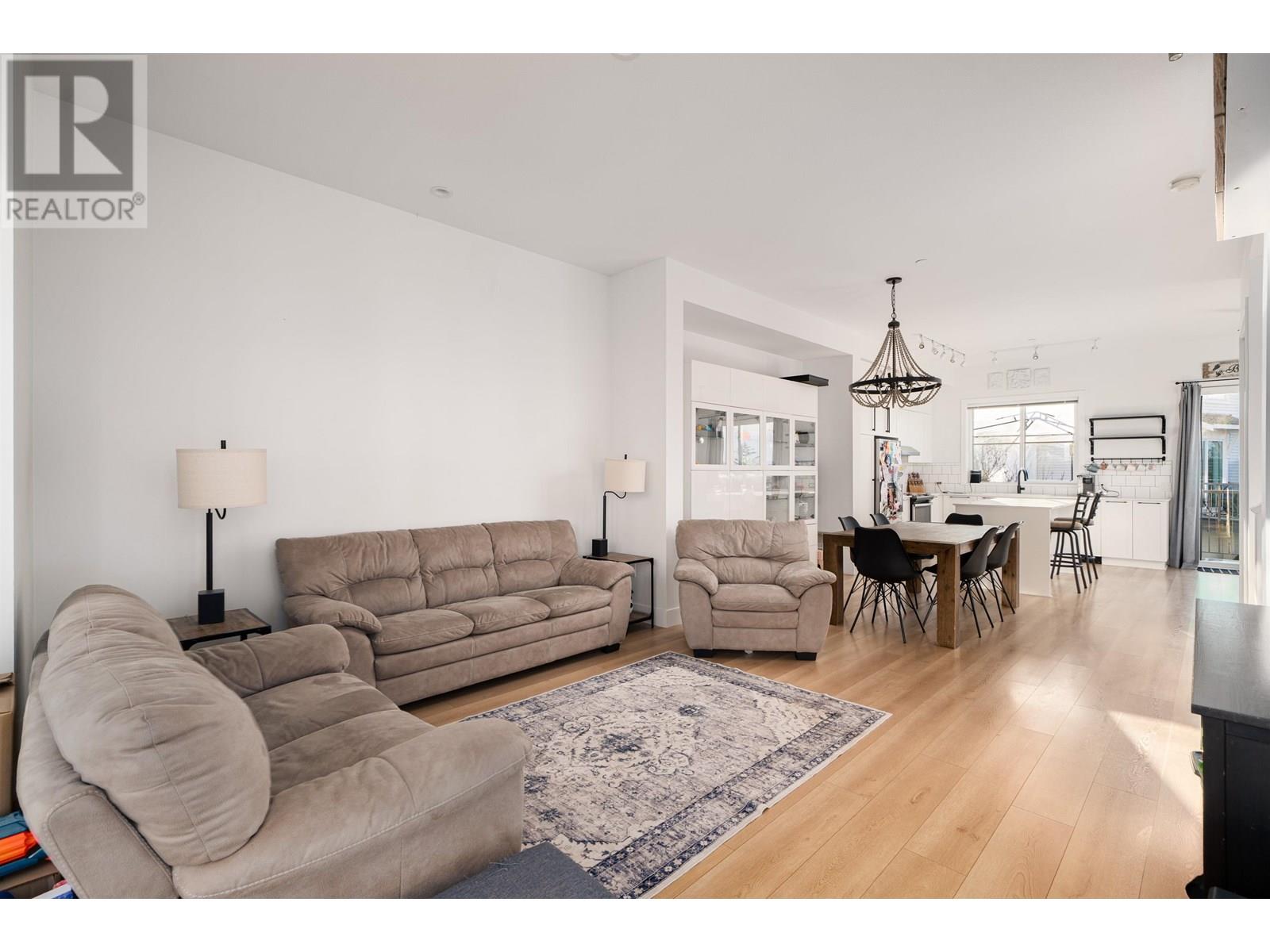 Photo 8 of 12 4656 Orca Way, Tsawwassen BC