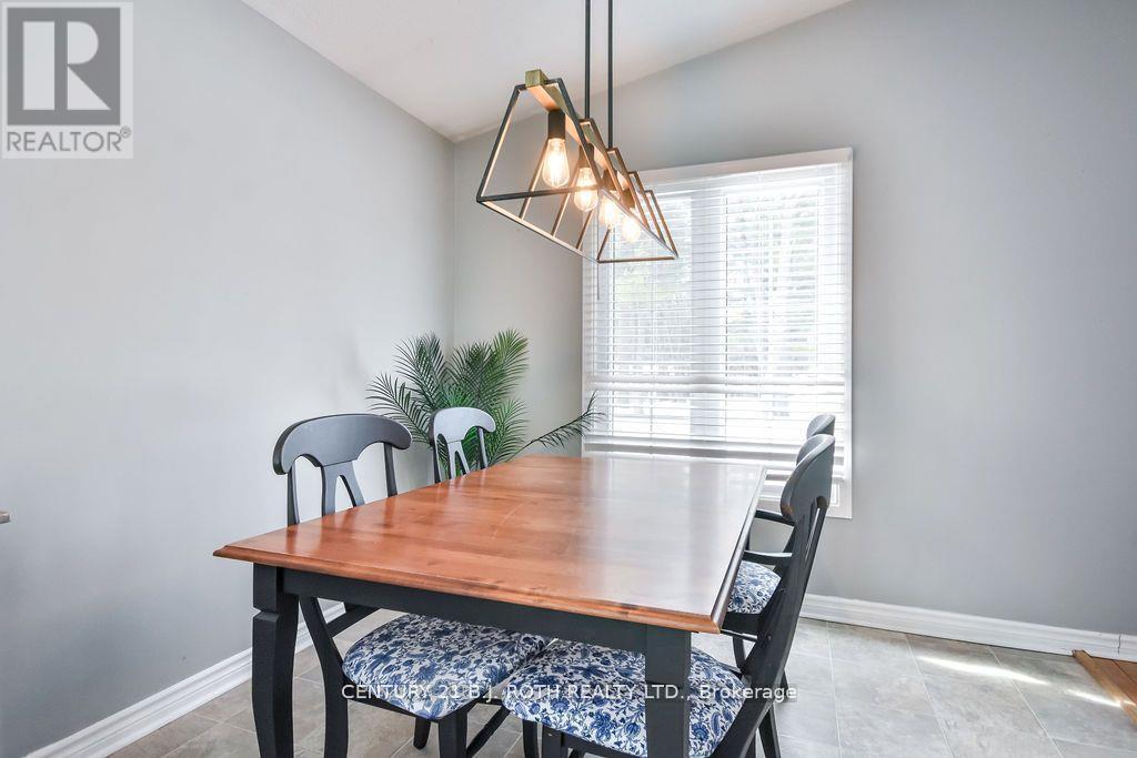 Photo 6 of 21 Luella Boulevard, Springwater ON