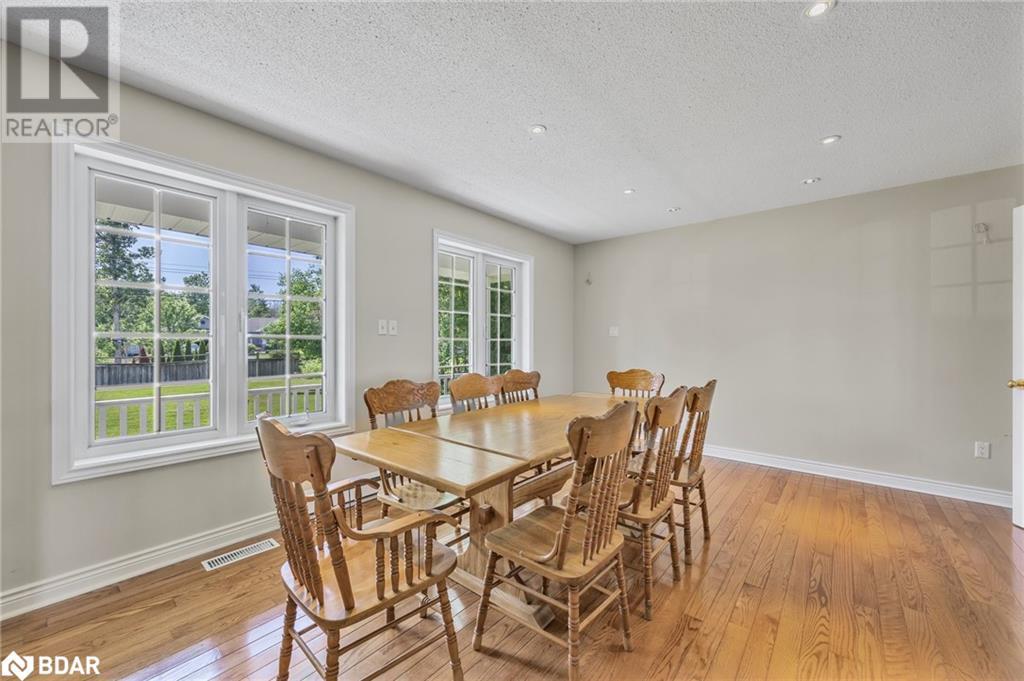 Photo 11 of 2653 Leonard Street, Innisfil ON