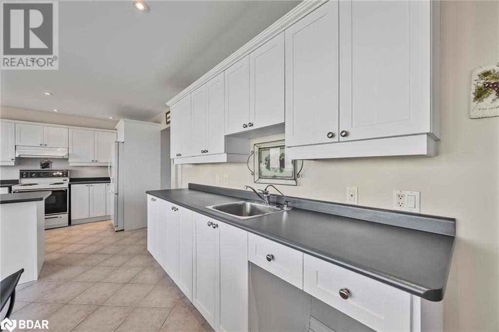 Photo 17 of 2653 Leonard Street, Innisfil ON