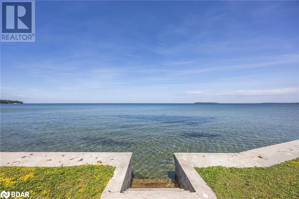 Photo 4 of 2653 Leonard Street, Innisfil ON