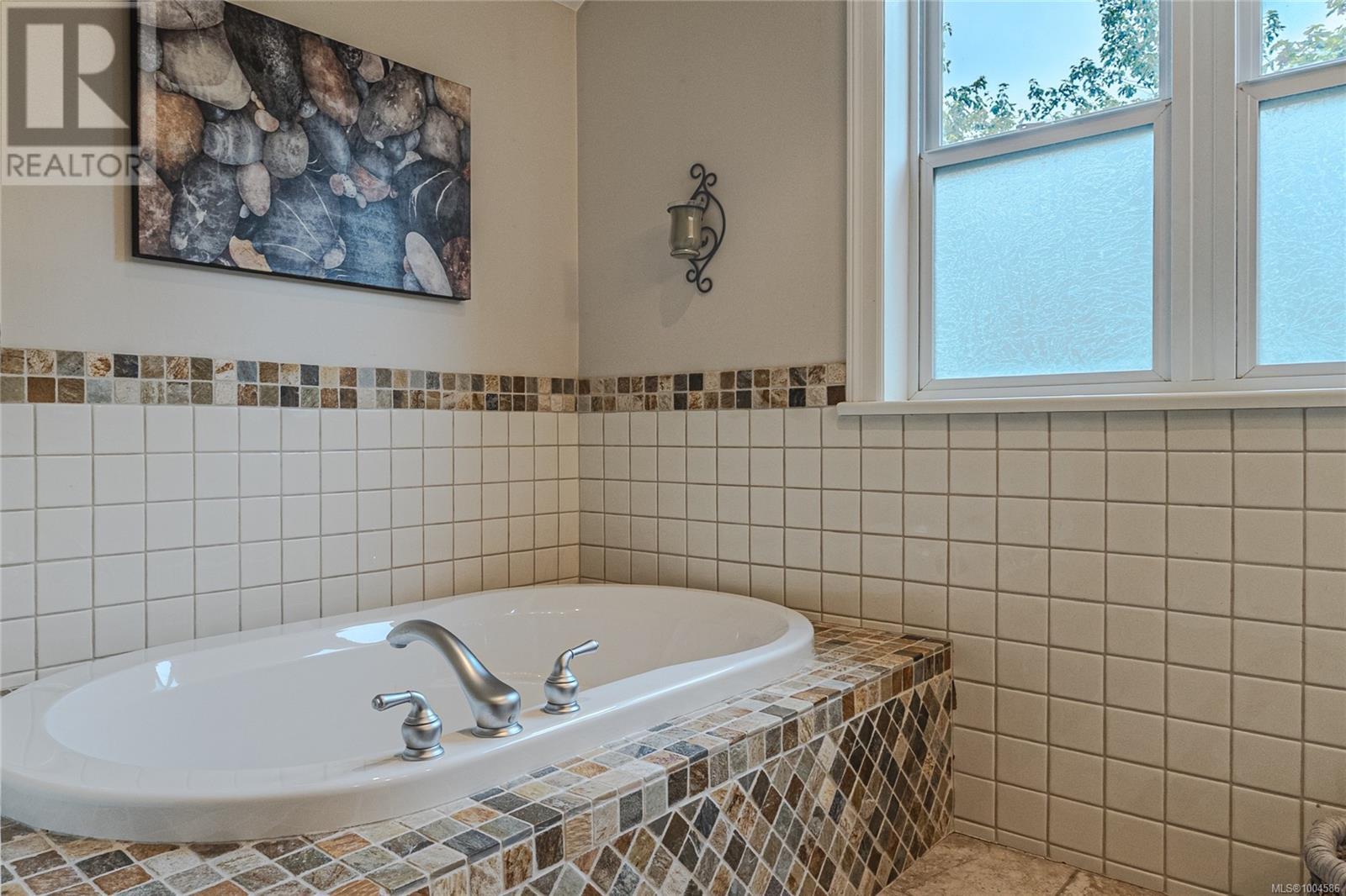 Photo 26 of 3948 Telegraph Bay Rd, Saanich BC