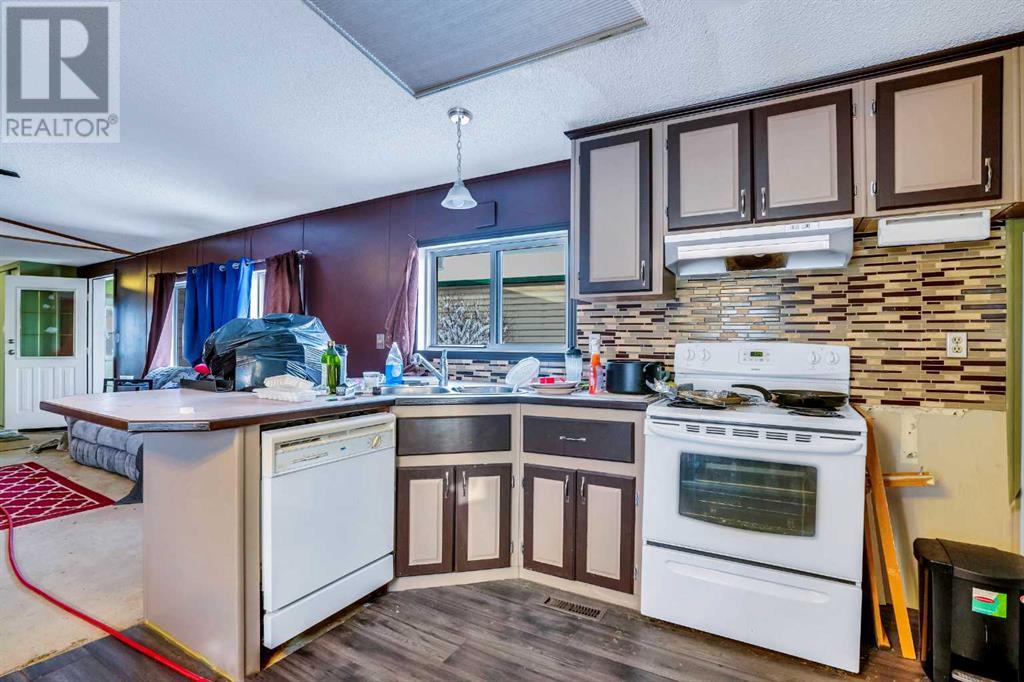 Single Family House Mobile Home for Sale in  Erin woods Circle SE Erin Woods Calgary 