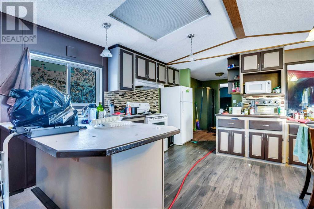 Single Family House Mobile Home for Sale in  Erin woods Circle SE Erin Woods Calgary 