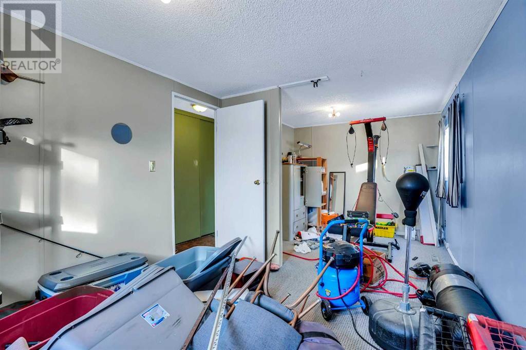 Single Family House Mobile Home for Sale in  Erin woods Circle SE Erin Woods Calgary 