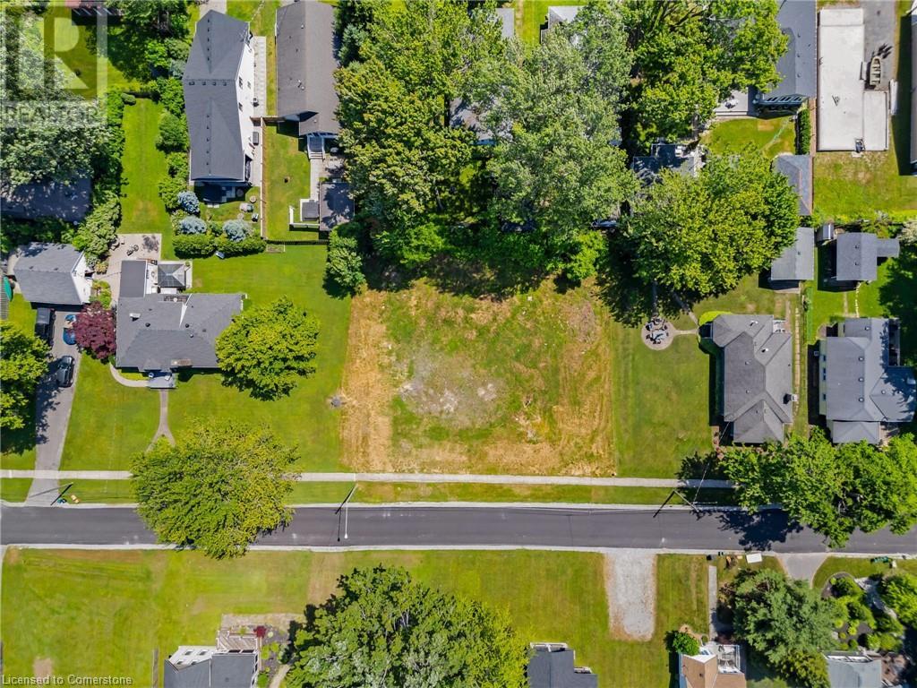 Photo 7 of 330 Rosewood Avenue, Crystal Beach ON