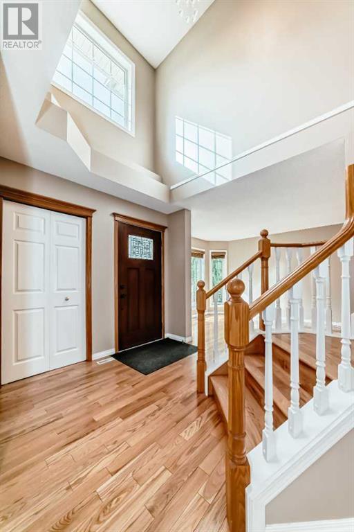 Single Family House for Sale in  Douglasview Rise SE Douglasdale/Glen Calgary 
