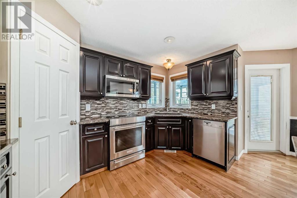 Single Family House for Sale in  Douglasview Rise SE Douglasdale/Glen Calgary 