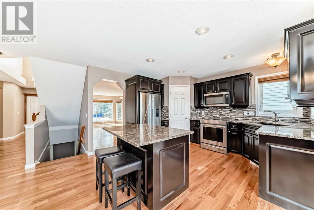 Single Family House for Sale in  Douglasview Rise SE Douglasdale/Glen Calgary 