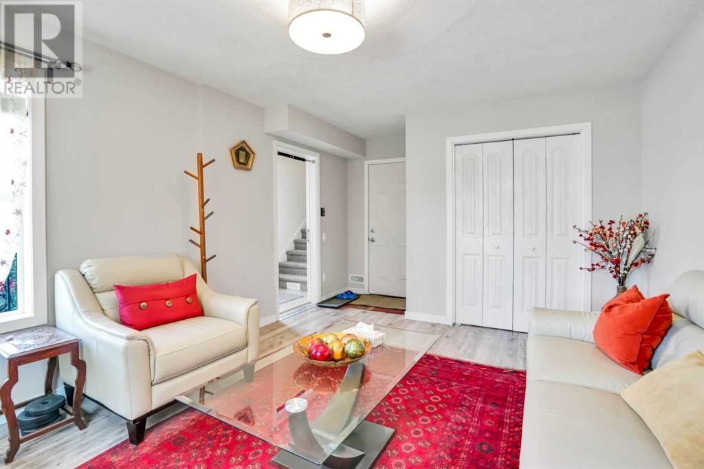 Single Family House for Sale in  Sherwood Row NW Sherwood Calgary 