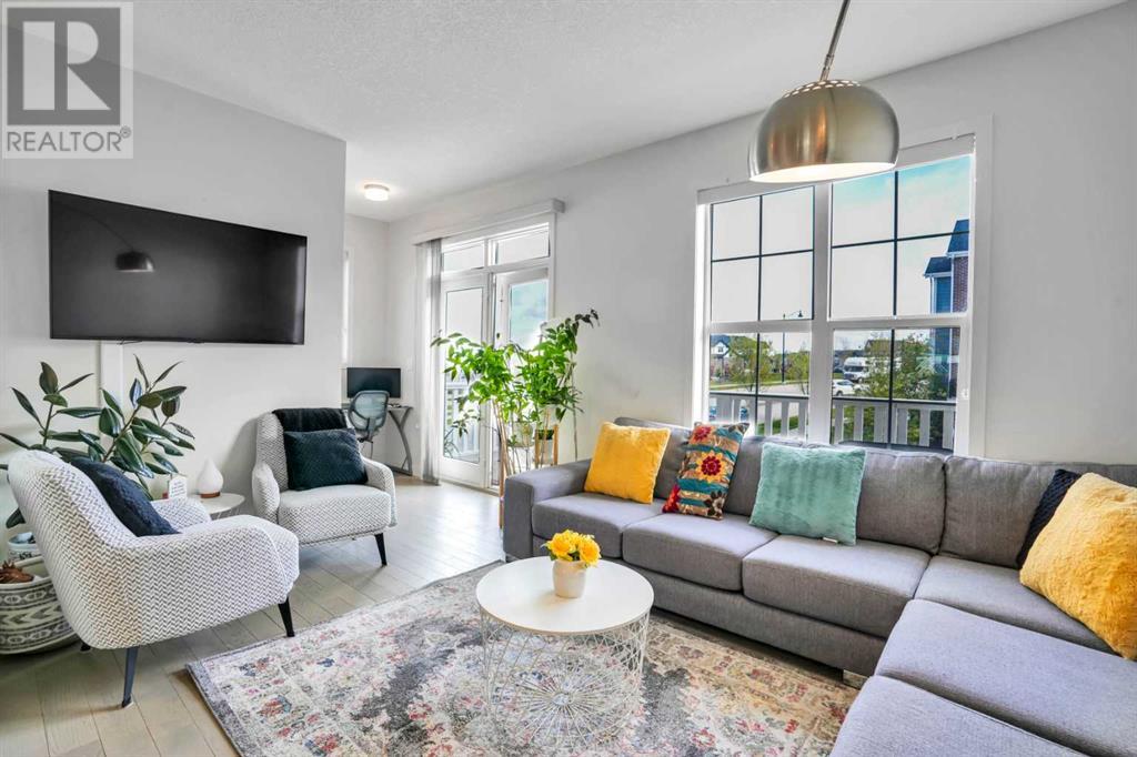 Single Family House for Sale in  Sherwood Row NW Sherwood Calgary 