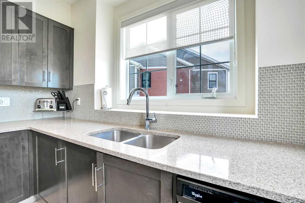 Single Family House for Sale in  Sherwood Row NW Sherwood Calgary 