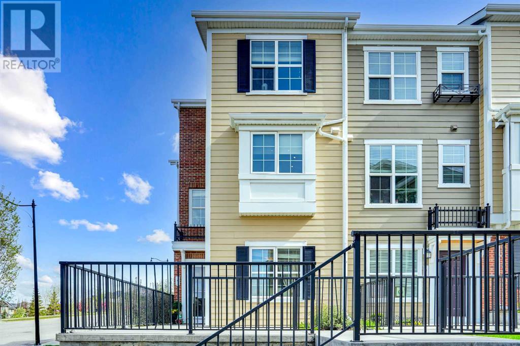 Single Family House for Sale in  Sherwood Row NW Sherwood Calgary 