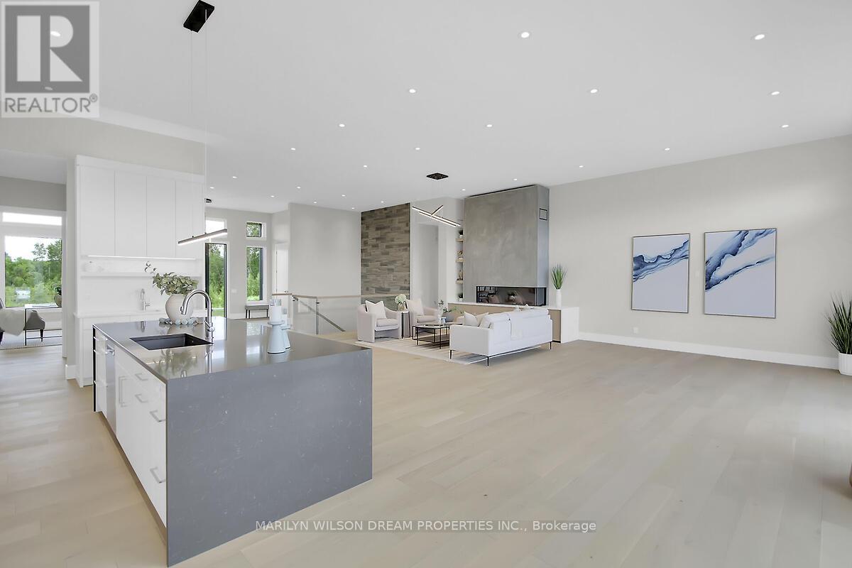 Photo 11 of 1070 Green Jacket Crescent, Ottawa ON