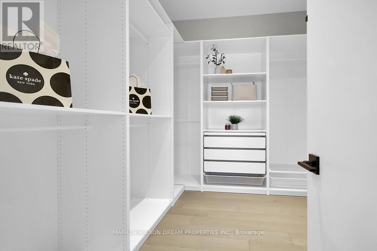 Photo 31 of 1070 Green Jacket Crescent, Ottawa ON