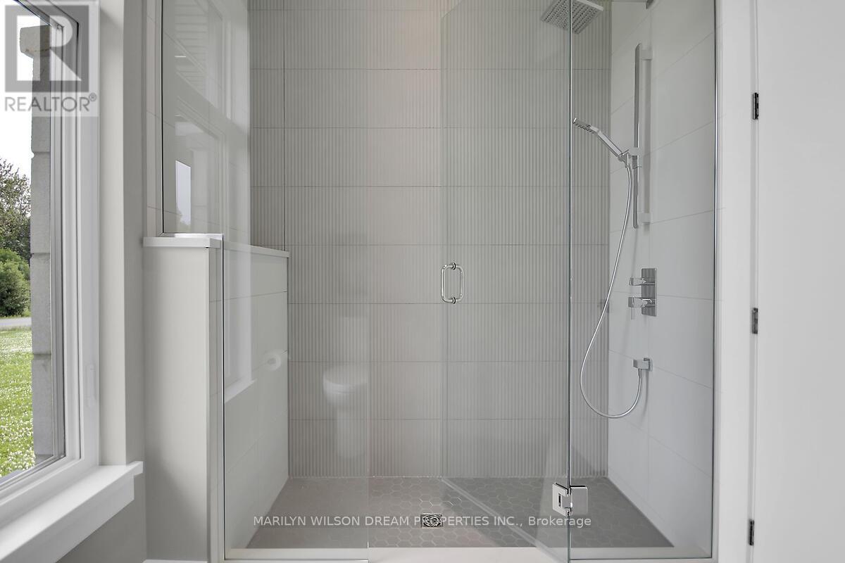 Photo 35 of 1070 Green Jacket Crescent, Ottawa ON