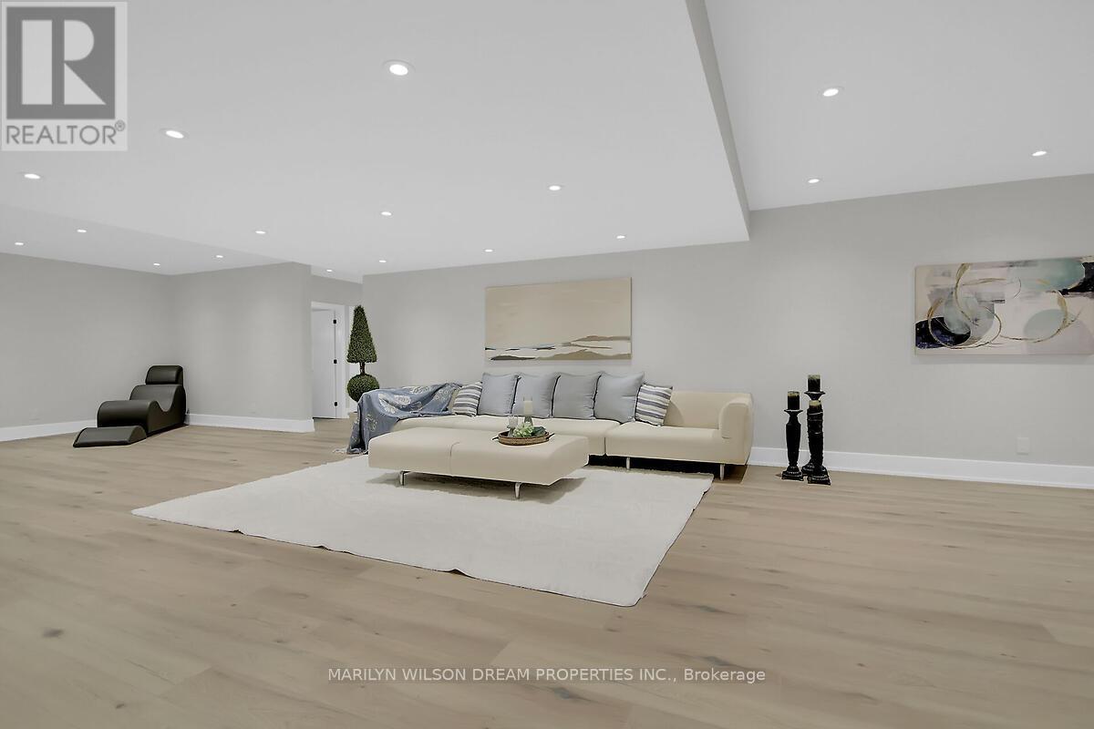 Photo 37 of 1070 Green Jacket Crescent, Ottawa ON
