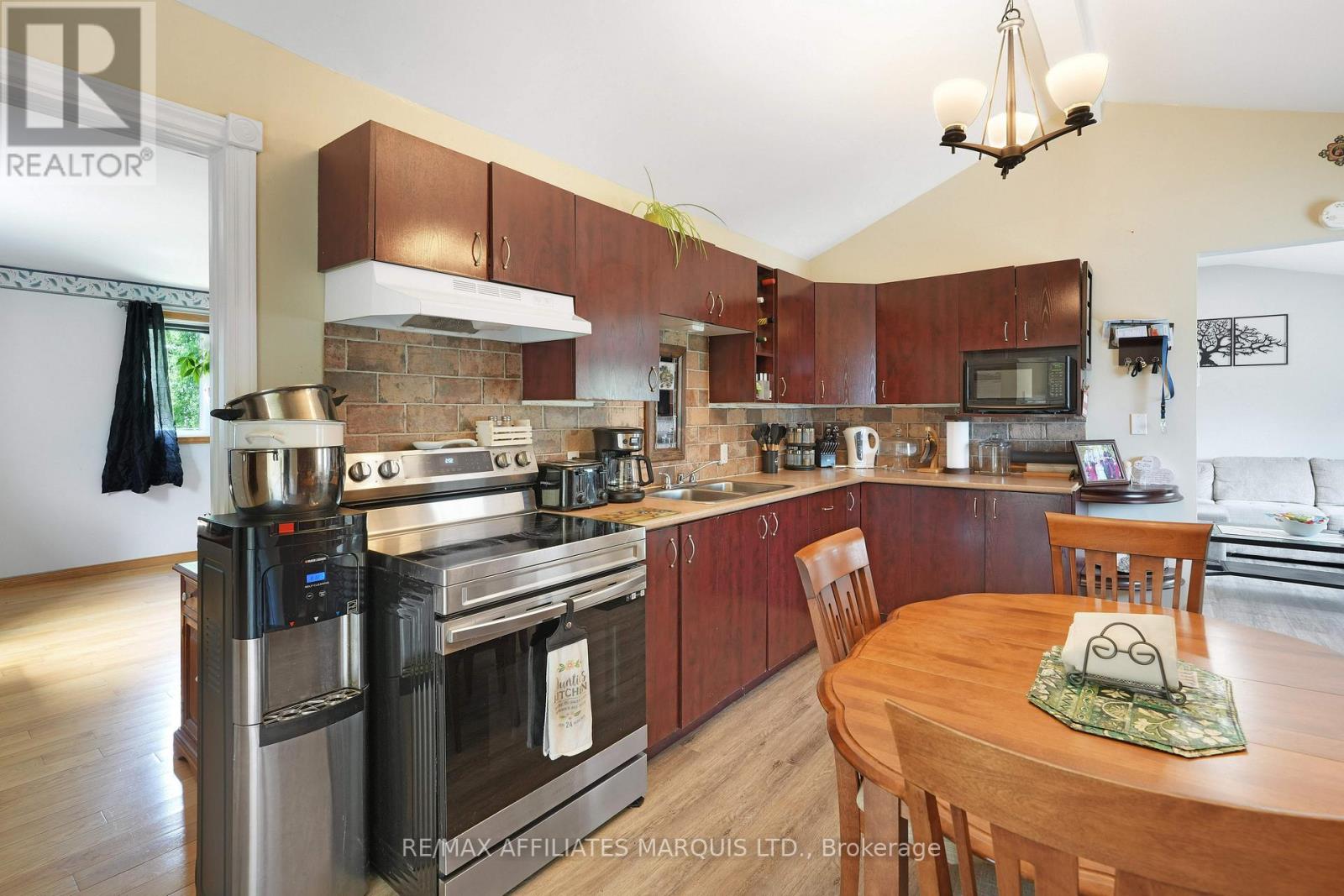 Photo 10 of 21895 Seguin Mill Street, North Glengarry ON