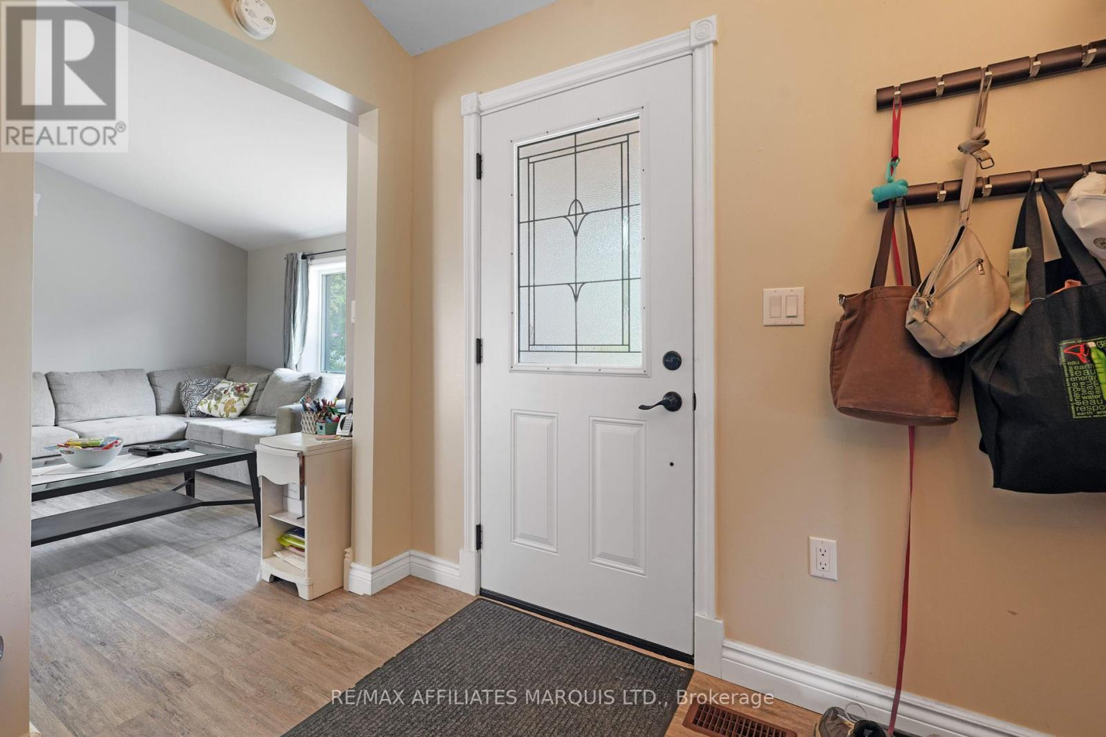 Photo 3 of 21895 Seguin Mill Street, North Glengarry ON