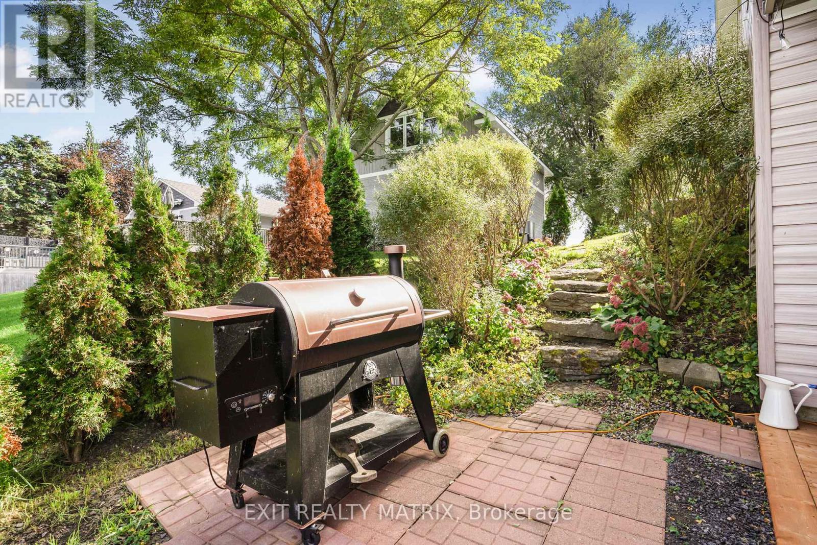 Photo 10 of 1624 Bay Road, Champlain ON