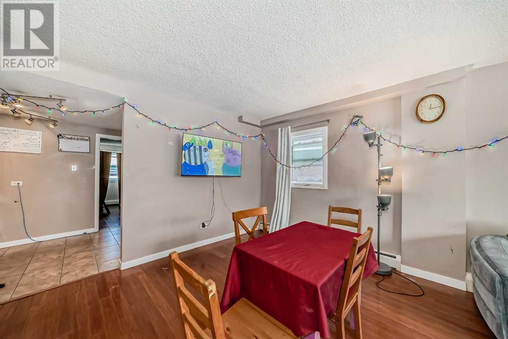 Single Family House for Sale in    Street SW Altadore Calgary 