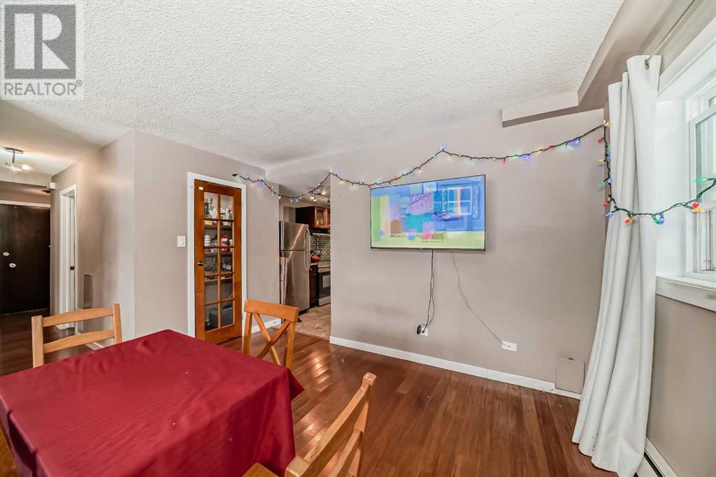 Single Family House for Sale in    Street SW Altadore Calgary 