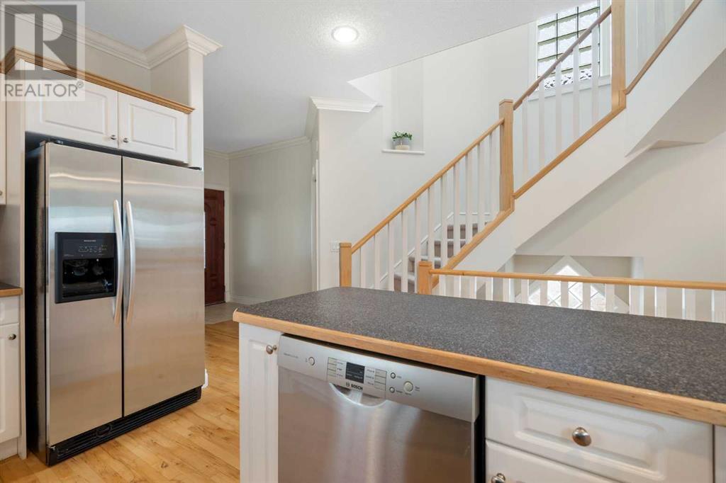Single Family House for Sale in   Avenue SW Windsor Park Calgary 