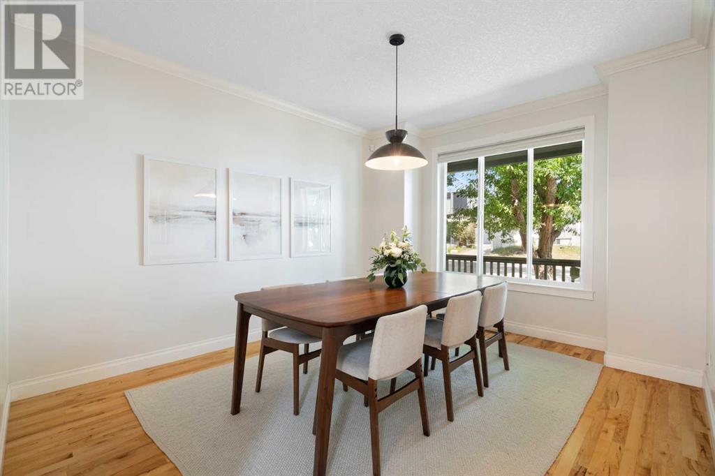 Single Family House for Sale in   Avenue SW Windsor Park Calgary 