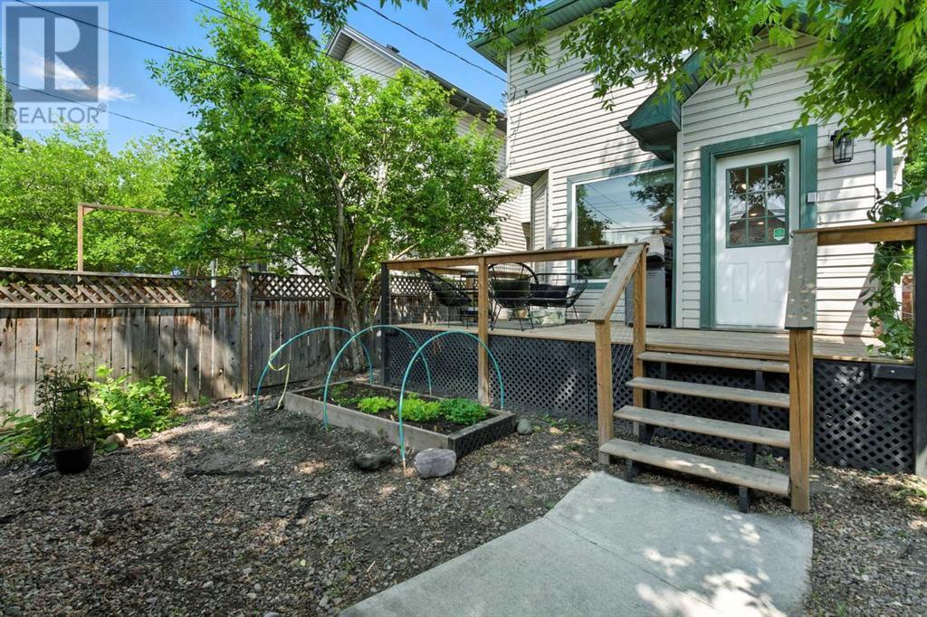 Single Family House for Sale in   Avenue SW Windsor Park Calgary 