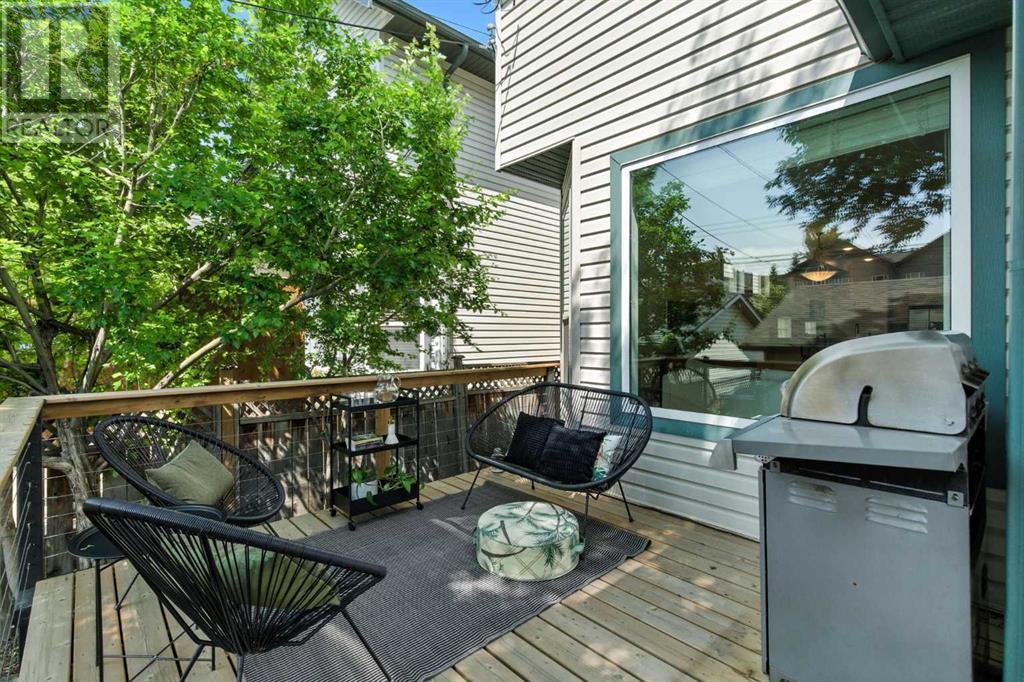 Single Family House for Sale in   Avenue SW Windsor Park Calgary 