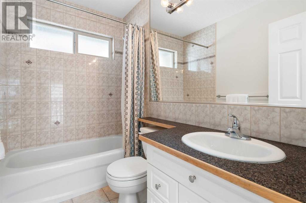 Single Family House for Sale in   Avenue SW Windsor Park Calgary 