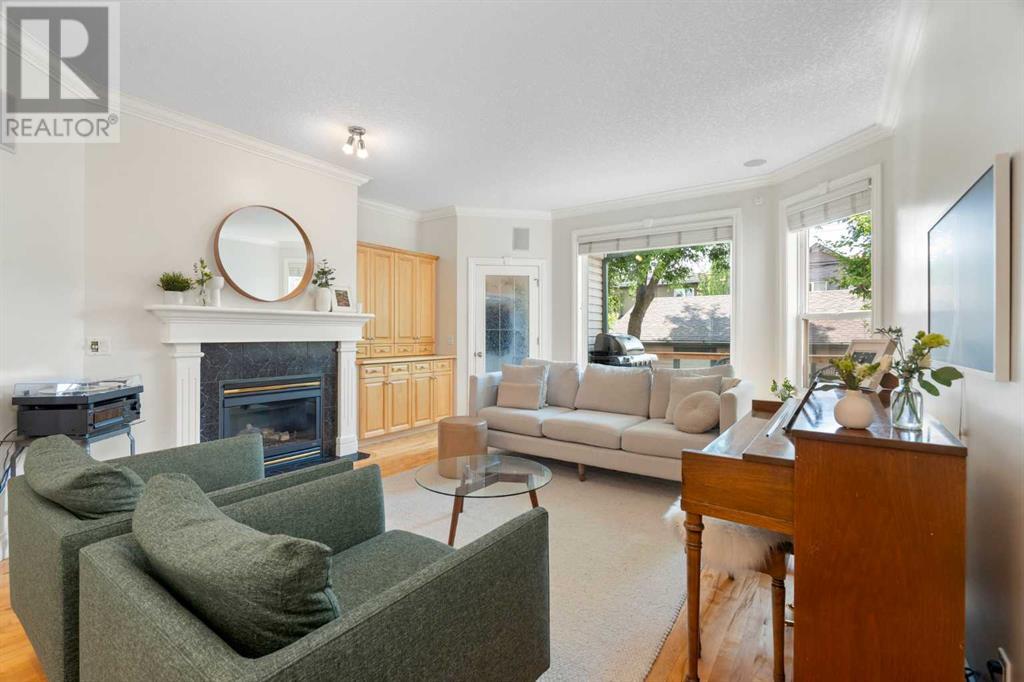 Single Family House for Sale in   Avenue SW Windsor Park Calgary 