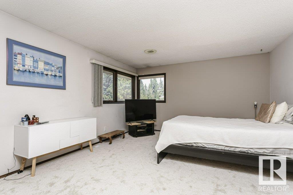 Photo 37 of 6327 145 A St Nw, Edmonton AB